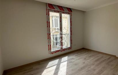 Acıbadem de Ferah Merkezi Açık Mutfak Kiralık 2+1 