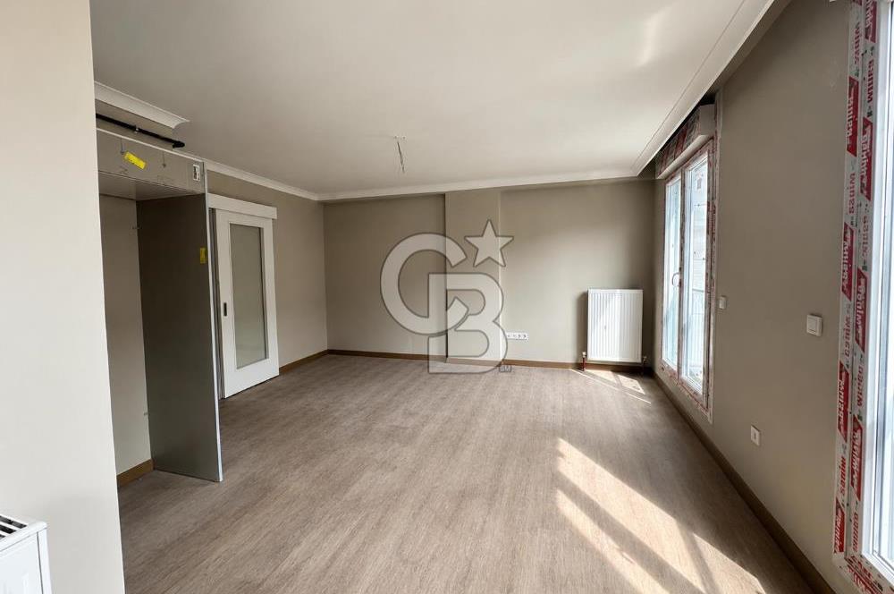 Acıbadem de Ferah Merkezi Açık Mutfak Kiralık 2+1 