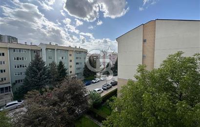 BERRAK SİTESİ MERKEZİ KONUMDA SATILIK 3+1 DAİRE