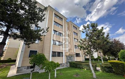 BERRAK SİTESİ MERKEZİ KONUMDA SATILIK 3+1 DAİRE