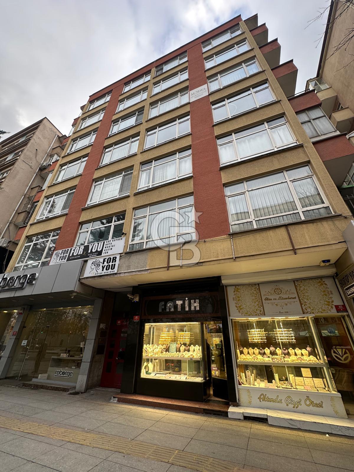 GMK BULVARI ÜZERİ ASANSÖRLÜ YAPILI SATILIK 3+1 DAİRE