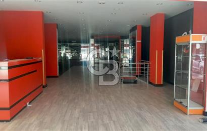Dikmen Caddesinde Satılık Dükkan