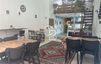 Yeldeğirmeni de Devren Kiralık Geniş Mutfaklı,Depolu,Kafe
