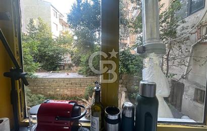Yeldeğirmeni de Devren Kiralık Geniş Mutfaklı,Depolu,Kafe