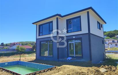 KUMCAĞIZ'DA OTURUMA HAZIR | BAHÇELİ | HAVUZLU 4+1 SATILIK VİLLA