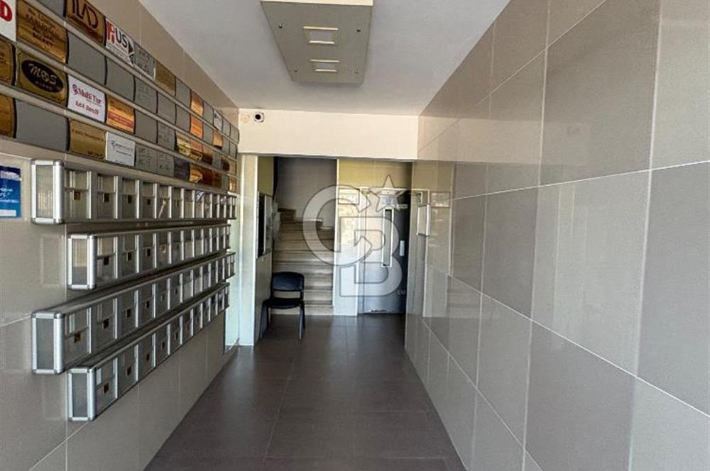 KADIKÖY EVLENDİRME KARŞISI İŞHANINDA KİRALIK EŞYALI OFİS 35 M2 