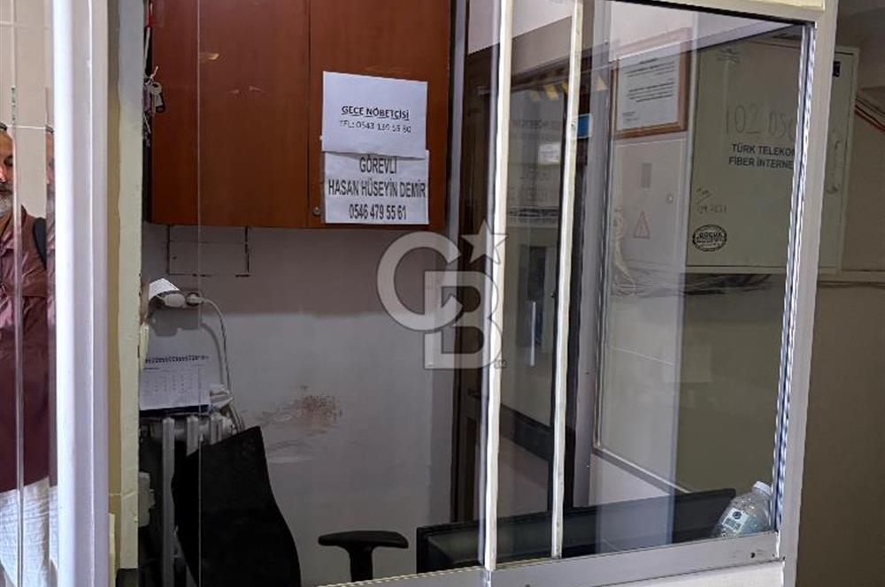 KADIKÖY EVLENDİRME KARŞISI İŞHANINDA KİRALIK EŞYALI OFİS 35 M2 