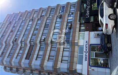 KADIKÖY EVLENDİRME KARŞISI İŞHANINDA KİRALIK EŞYALI OFİS 35 M2 