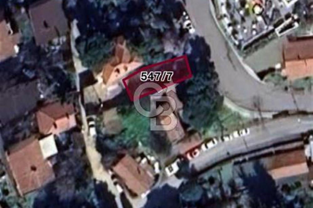Kuzguncukta Satılık Deniz Manzaralı Yatırımlık Ada Parsel
