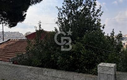 Kuzguncukta Satılık Deniz Manzaralı Yatırımlık Ada Parsel