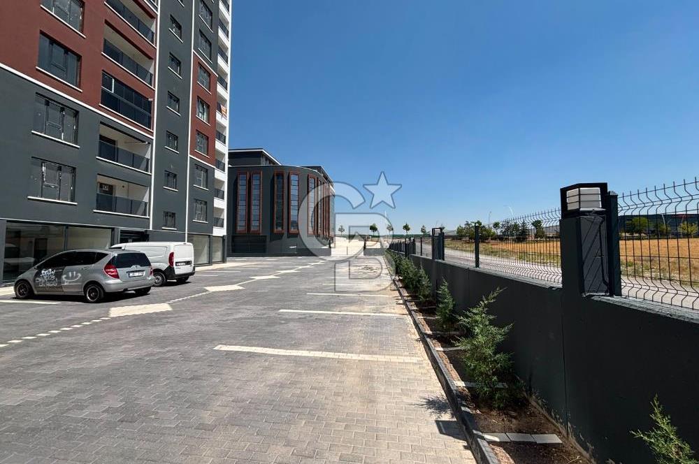 ESENBOĞA PROTOKOL YOLUNDA SIFIR GÜVENLİKLİ SİTEDE 1+1 KİRALIK!
