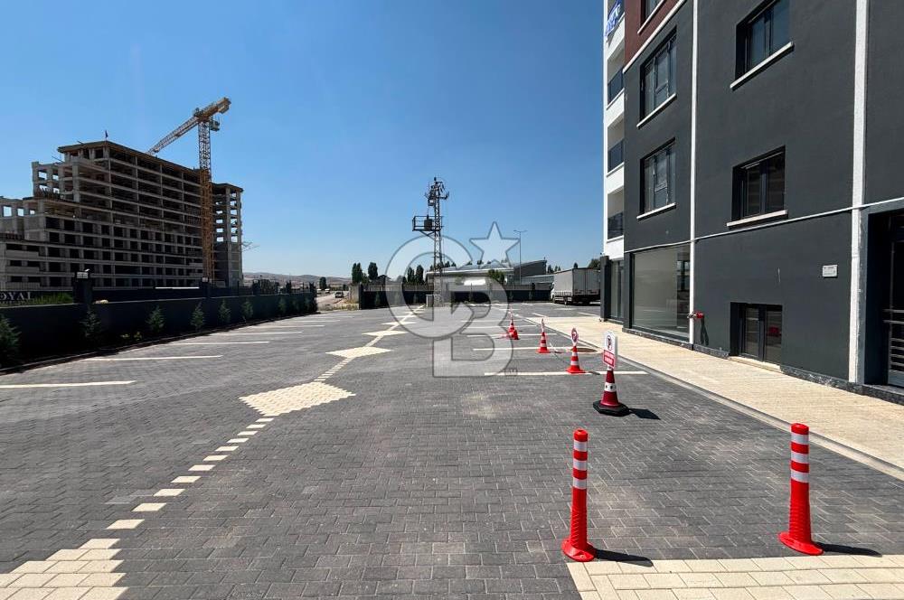 ESENBOĞA PROTOKOL YOLUNDA SIFIR GÜVENLİKLİ SİTEDE 1+1 KİRALIK!