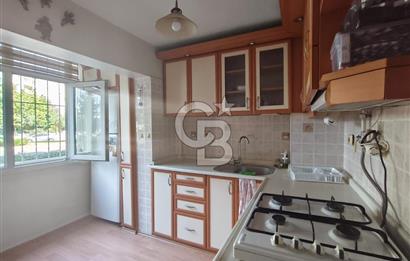 Bayraklı Manavkuyu Mahallesi'nde Eşyalı Kiralık 2+1 Daire