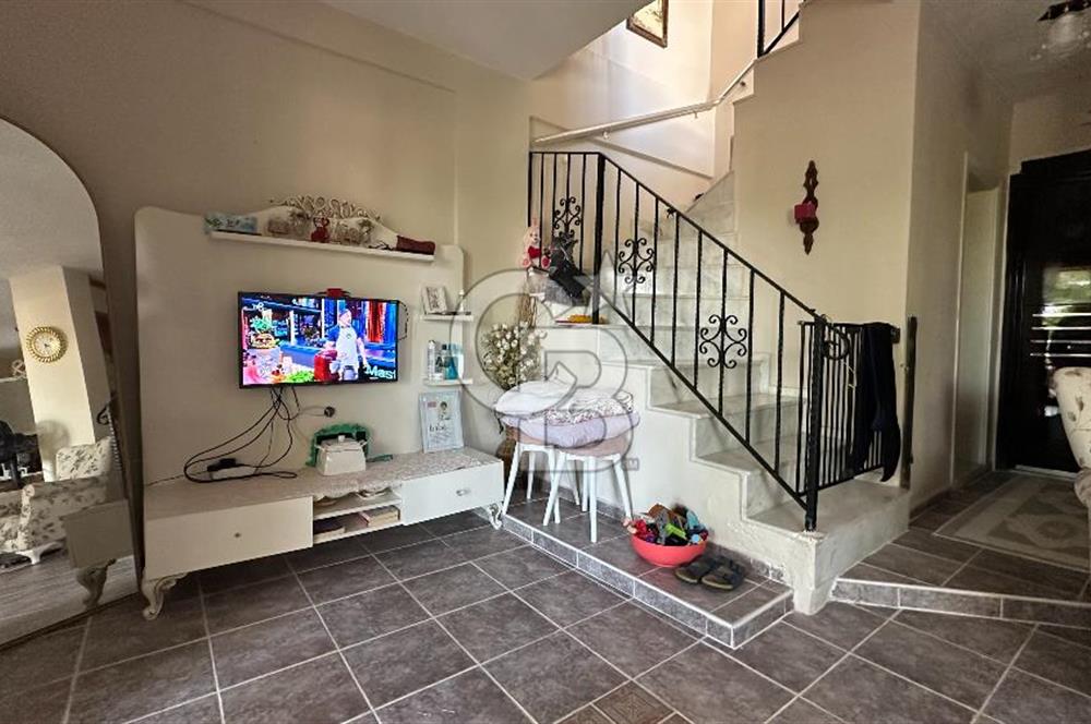 Karaağaç 4+1 Bahçeli Havuzlu Villa
