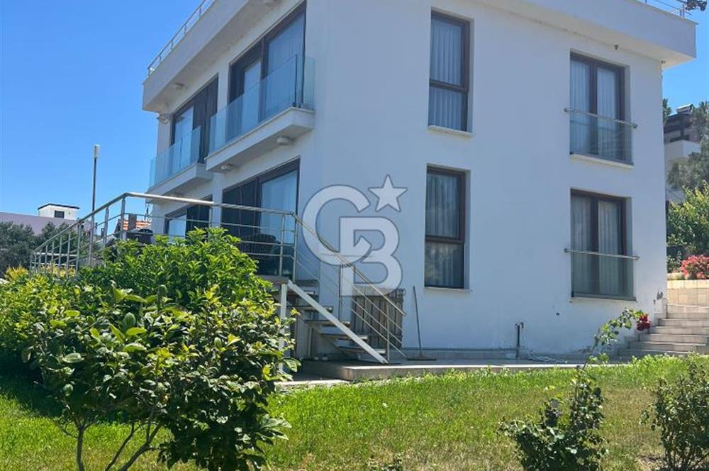 Babakale Aklimanda Denize Yakın 250 m2 Satılık Lüks Villa