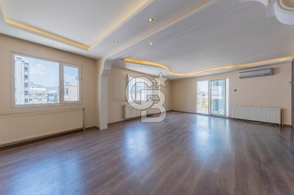 KARŞIYAKA'DA TERASLI DUBLEKS 5+1 KİRALIK DAİRE