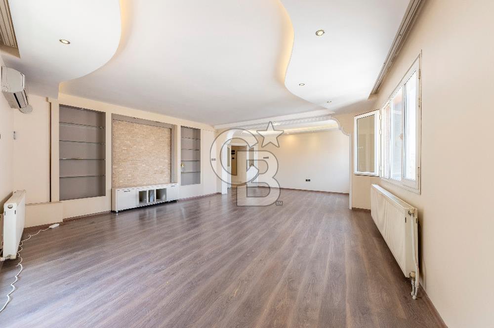 KARŞIYAKA'DA TERASLI DUBLEKS 5+1 KİRALIK DAİRE
