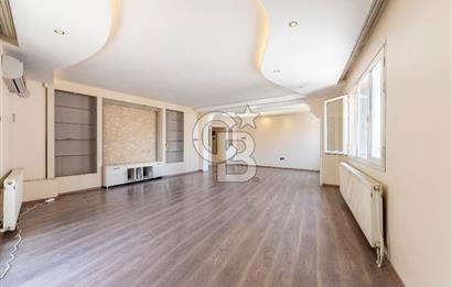 KARŞIYAKA'DA TERASLI DUBLEKS 5+1 KİRALIK DAİRE