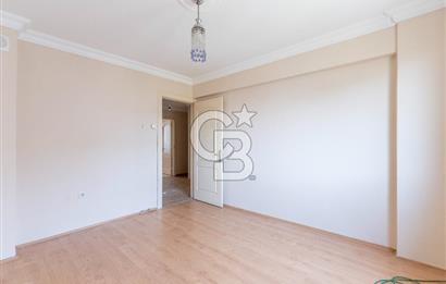Egekent Sağlıkçılar Sitesi'nde Kiralık 3+1 Daire