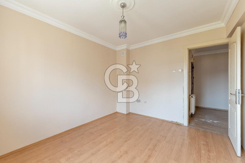 Egekent Sağlıkçılar Sitesi'nde Kiralık 3+1 Daire
