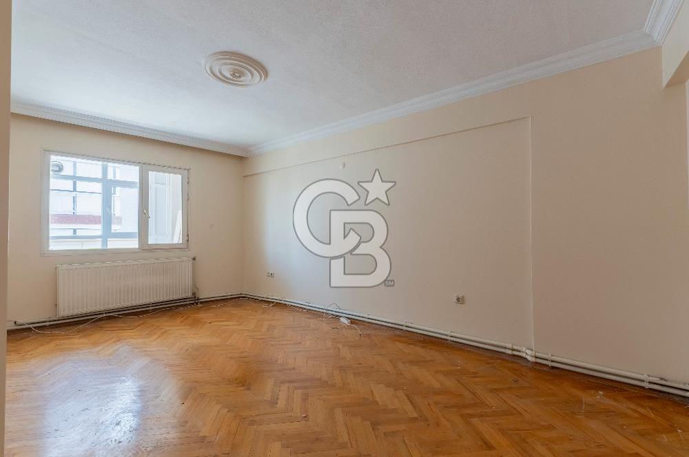 KARŞIYAKA'DA TERASLI DUBLEKS 5+1 KİRALIK DAİRE