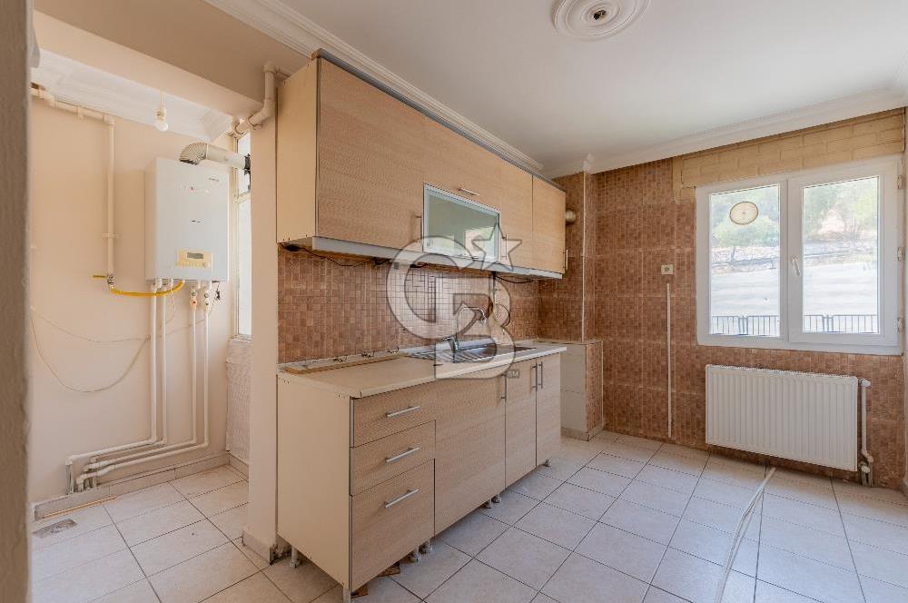Egekent Sağlıkçılar Sitesi'nde Kiralık 3+1 Daire