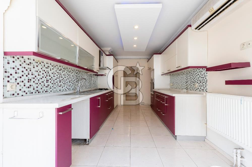 KARŞIYAKA'DA TERASLI DUBLEKS 5+1 KİRALIK DAİRE