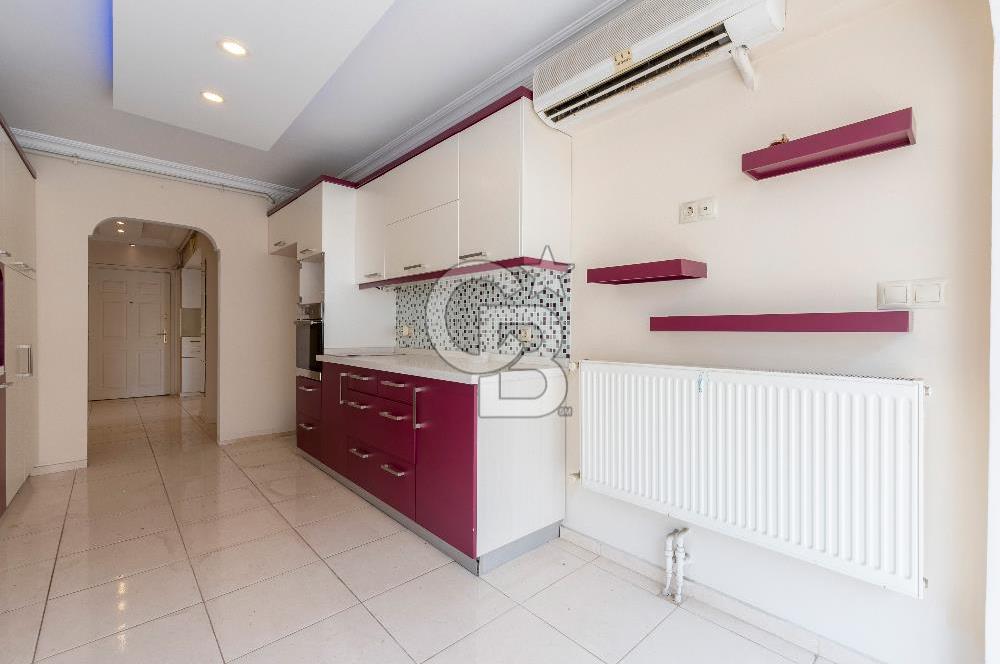 KARŞIYAKA'DA TERASLI DUBLEKS 5+1 KİRALIK DAİRE
