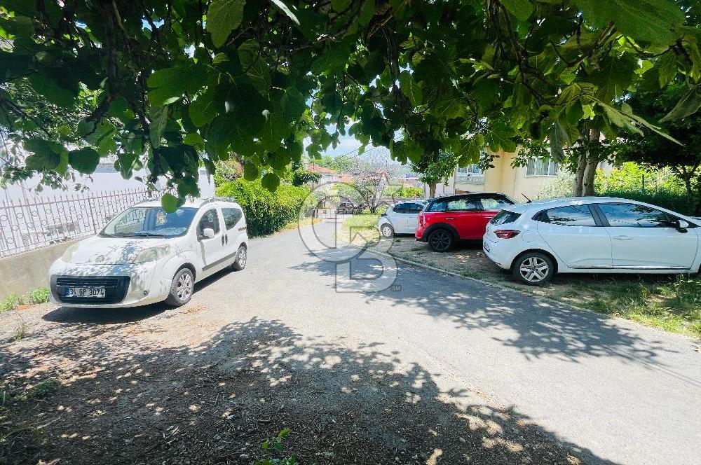 Rumeli Hisarında 2065 m2 Arsa İçinde Satılık 2 Katlı Müstakil Ev