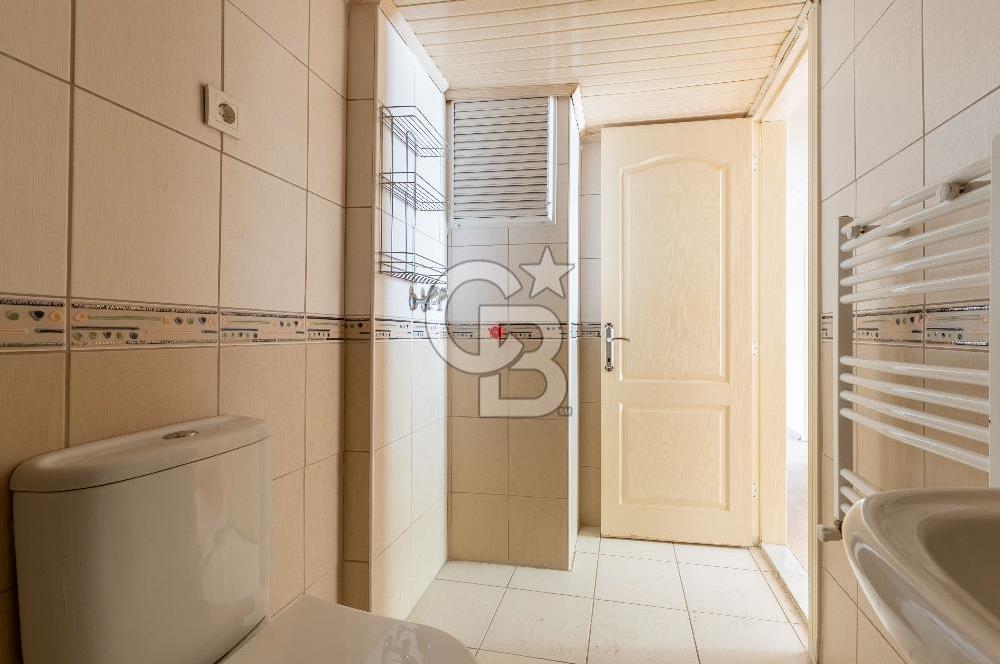Egekent Sağlıkçılar Sitesi'nde Kiralık 3+1 Daire