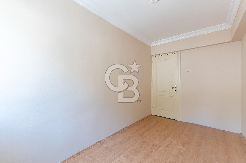 Egekent Sağlıkçılar Sitesi'nde Kiralık 3+1 Daire