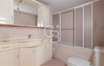 KARŞIYAKA'DA TERASLI DUBLEKS 5+1 KİRALIK DAİRE