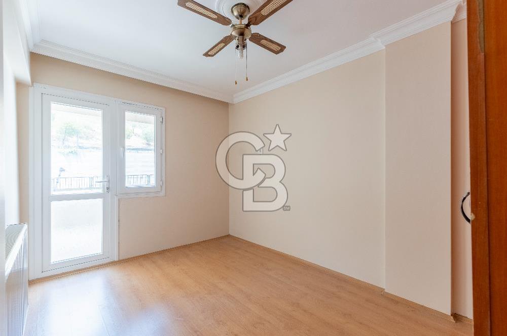 Egekent Sağlıkçılar Sitesi'nde Kiralık 3+1 Daire