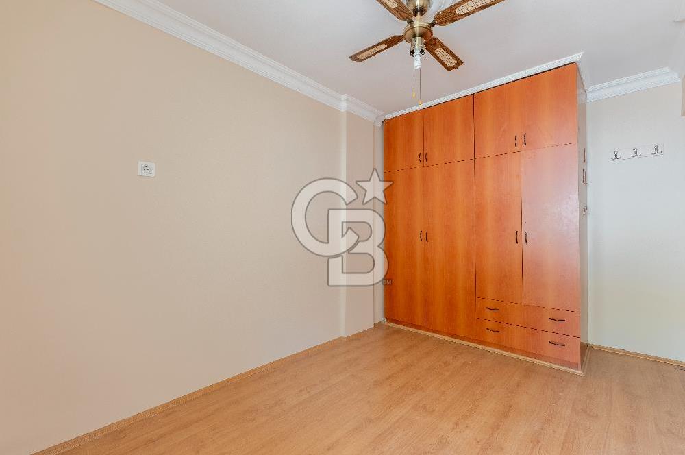 Egekent Sağlıkçılar Sitesi'nde Kiralık 3+1 Daire