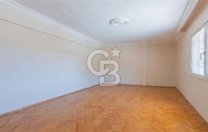 KARŞIYAKA'DA TERASLI DUBLEKS 5+1 KİRALIK DAİRE