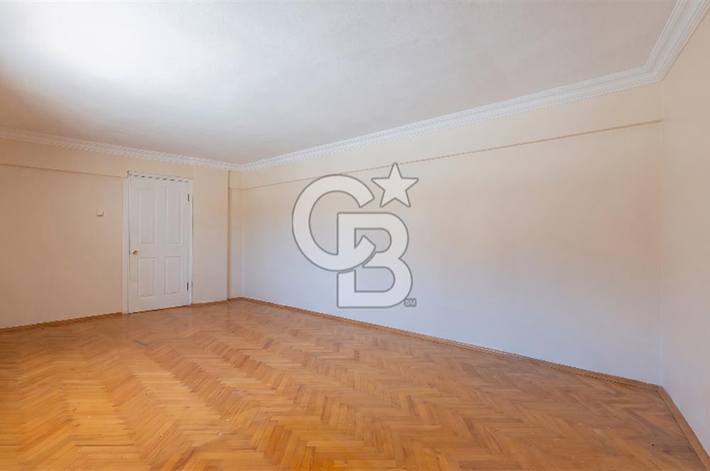 KARŞIYAKA'DA TERASLI DUBLEKS 5+1 KİRALIK DAİRE