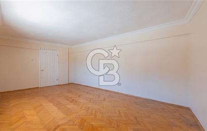 KARŞIYAKA'DA TERASLI DUBLEKS 5+1 KİRALIK DAİRE