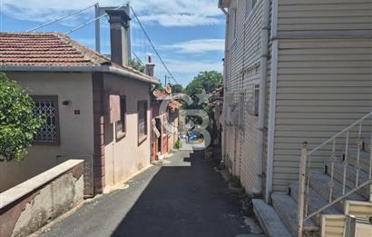 Rumeli Hisarında 2065 m2 Arsa İçinde Satılık 2 Katlı Müstakil Ev