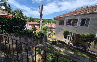 Rumeli Hisarında 2065 m2 Arsa İçinde Satılık 2 Katlı Müstakil Ev