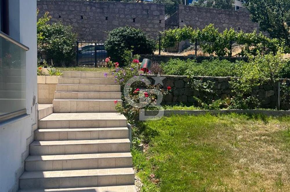 Babakale Aklimanda Denize Yakın 250 m2 Satılık Lüks Villa