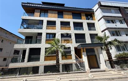 Salacak'ta Eşsiz Boğaz Manzaralı Prestijli 2+1 Daire