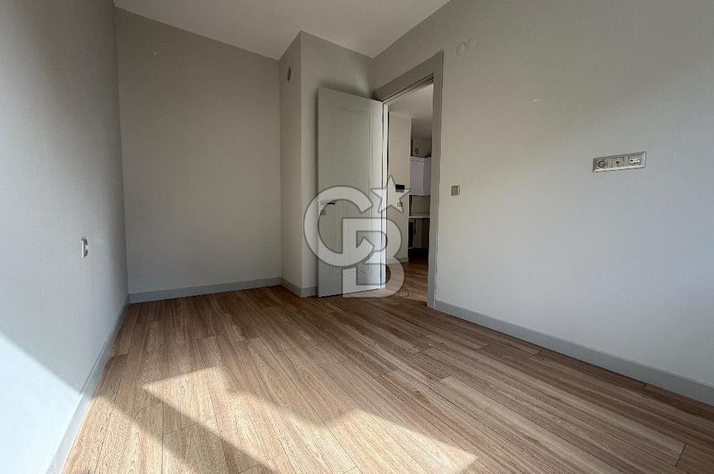 İZKA PARK YAŞAM ATLANTİS SİTESİNDE SATILIK HAVUZ CEPHE 1+1 DAİRE