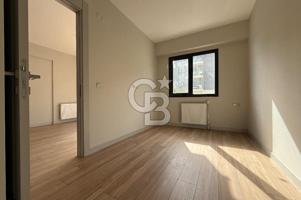 İZKA PARK YAŞAM ATLANTİS SİTESİNDE SATILIK HAVUZ CEPHE 1+1 DAİRE