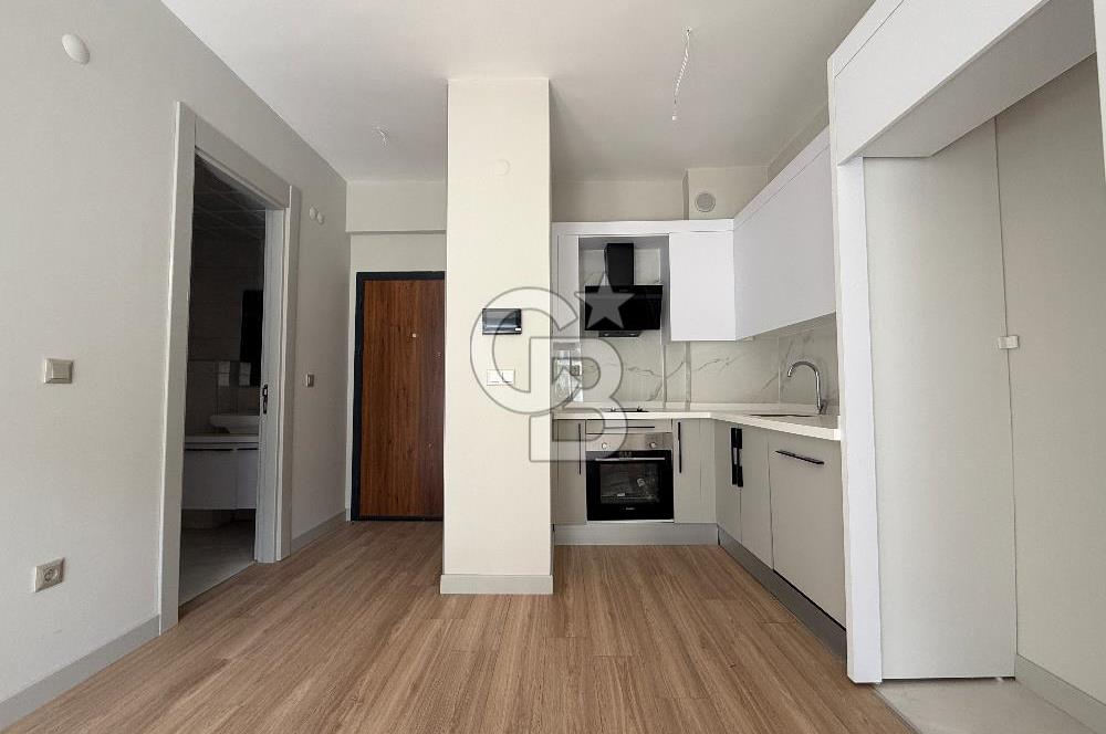 İZKA PARK YAŞAM ATLANTİS SİTESİNDE SATILIK HAVUZ CEPHE 1+1 DAİRE