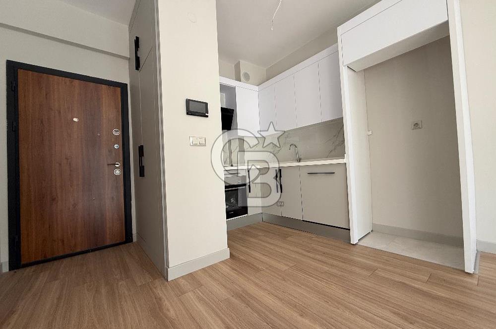 İZKA PARK YAŞAM ATLANTİS SİTESİNDE SATILIK HAVUZ CEPHE 1+1 DAİRE
