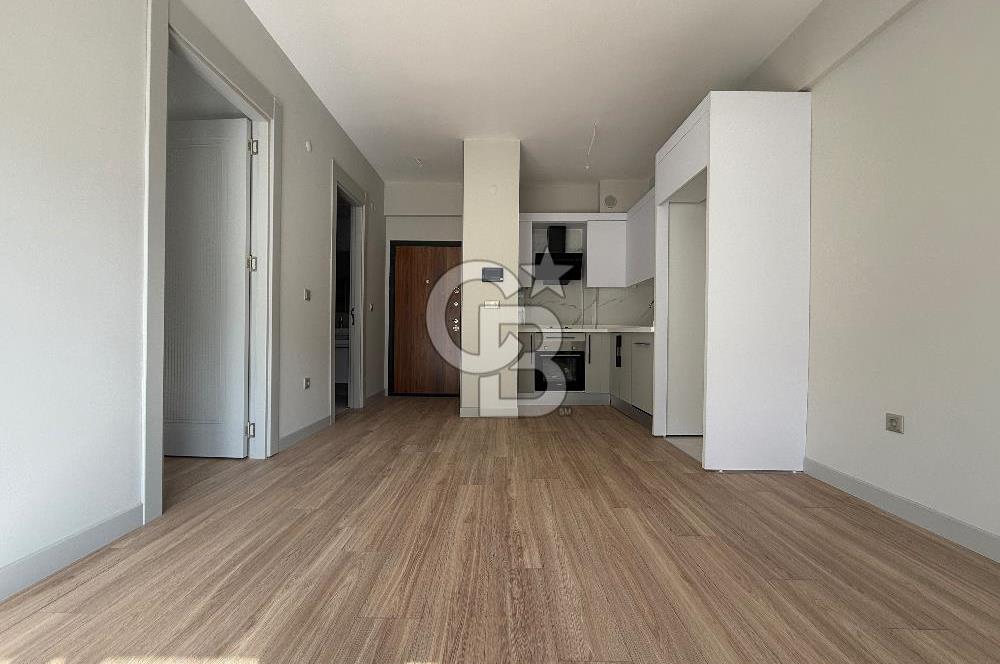 İZKA PARK YAŞAM ATLANTİS SİTESİNDE SATILIK HAVUZ CEPHE 1+1 DAİRE