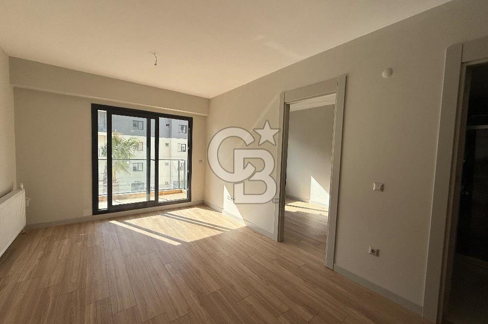İZKA PARK YAŞAM ATLANTİS SİTESİNDE SATILIK HAVUZ CEPHE 1+1 DAİRE