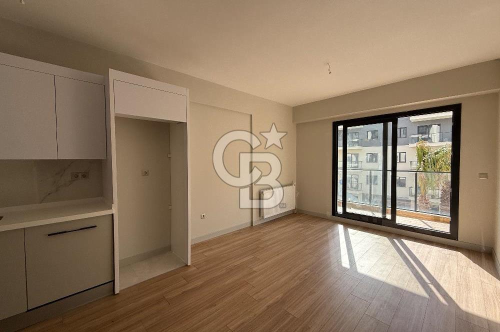 İZKA PARK YAŞAM ATLANTİS SİTESİNDE SATILIK HAVUZ CEPHE 1+1 DAİRE