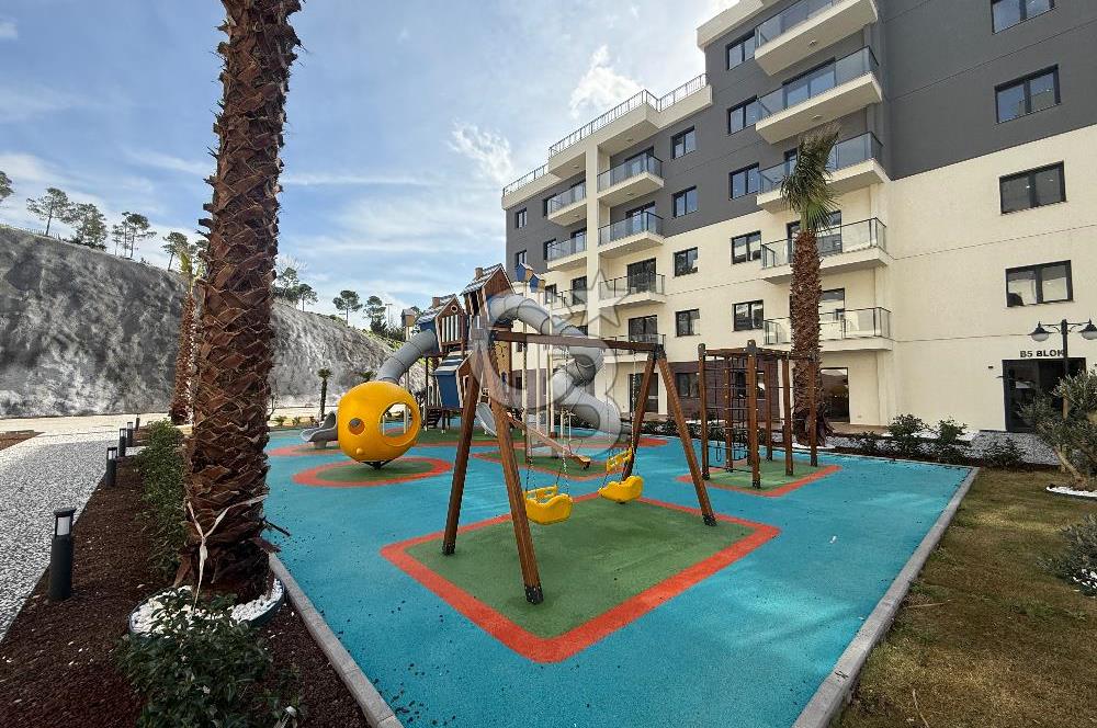İZKA PARK YAŞAM ATLANTİS SİTESİNDE SATILIK HAVUZ CEPHE 1+1 DAİRE