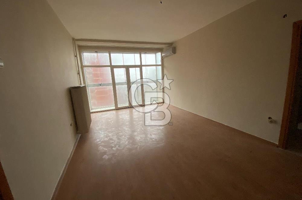 Etiler Akmerkez Karşısı Petrol Sitesi'nde Kiralık Daire 2+1